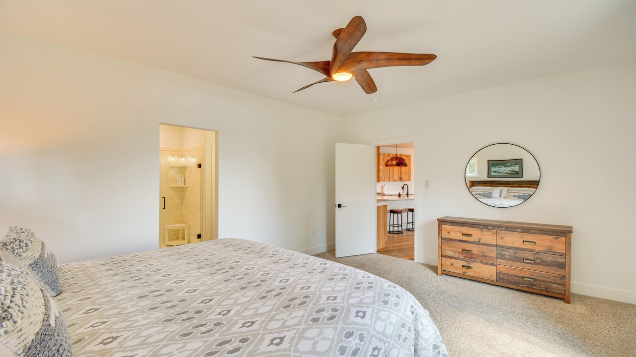 Photo of Bedroom in Twin Lakes