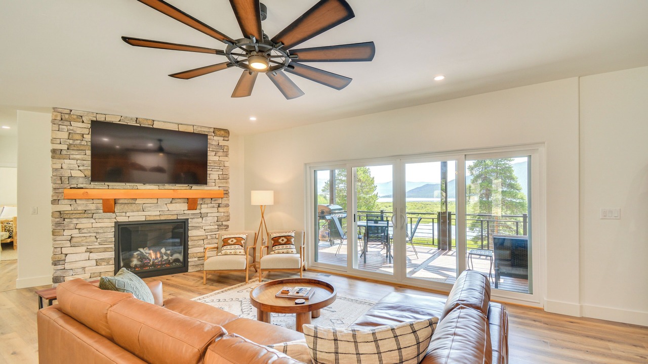 Photo of Livingroom in Twin Lakes