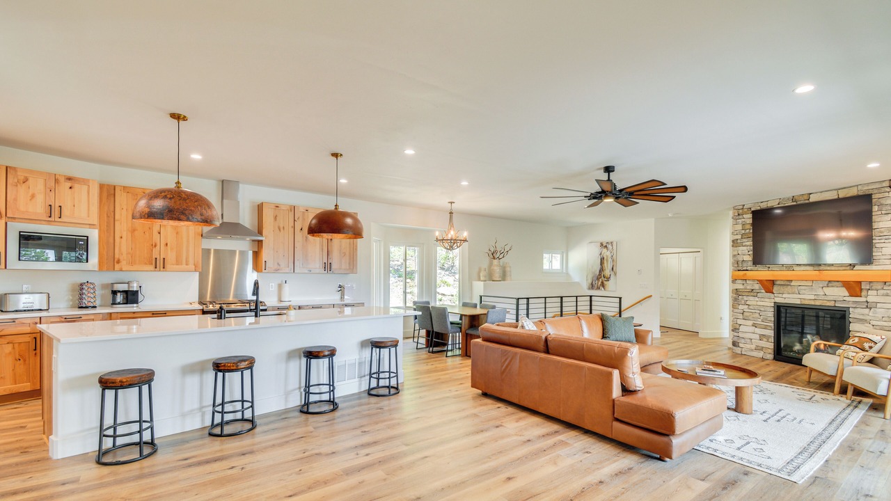 Photo of Livingroom in Twin Lakes