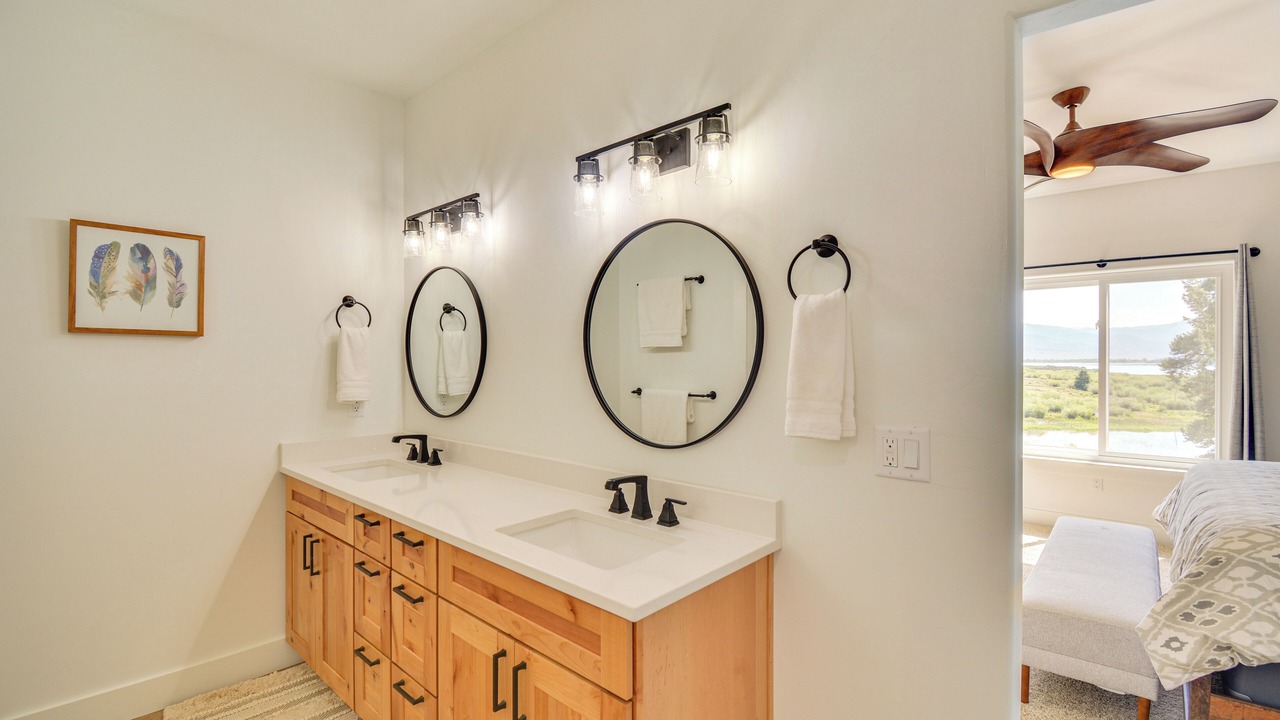 Photo of Bathroom in Twin Lakes