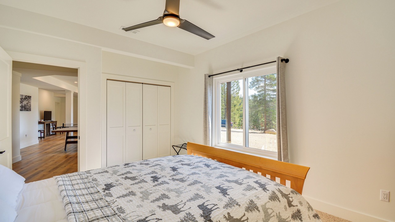 Photo of Bedroom in Twin Lakes