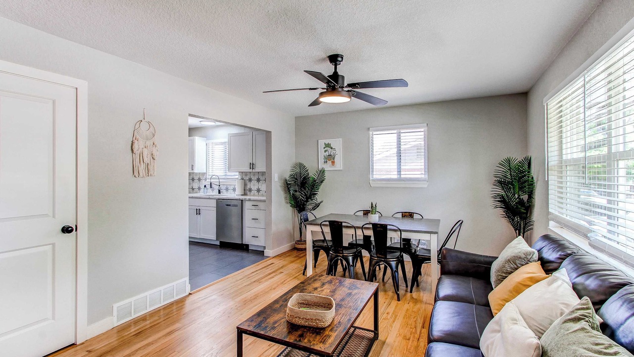 Photo of Livingroom in Northglenn