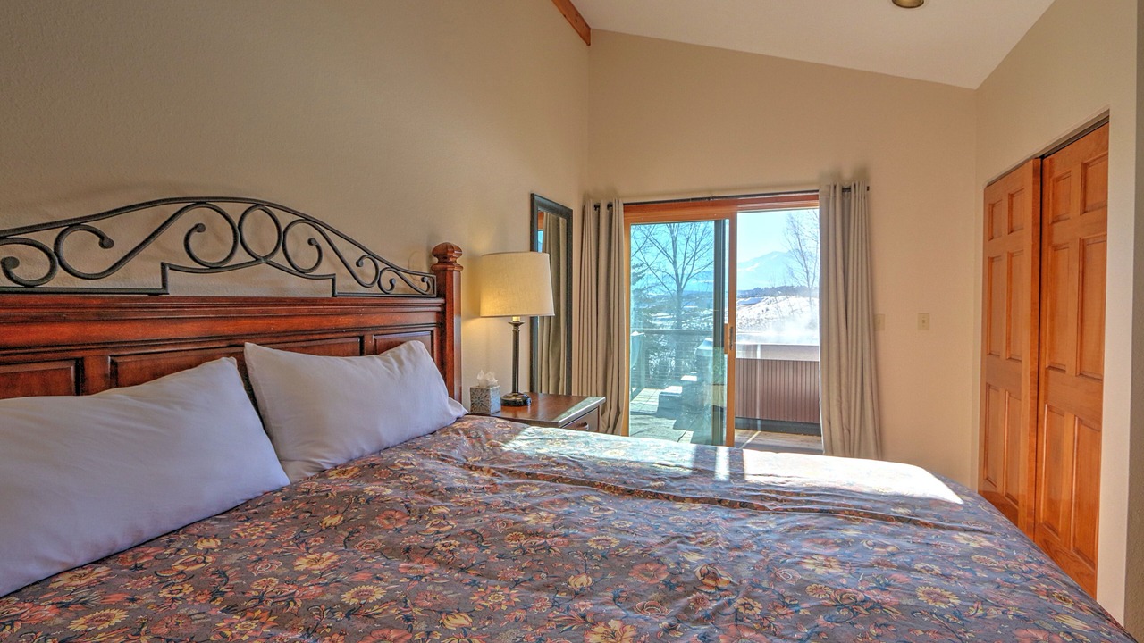 Photo of Bedroom in Glenwood Springs