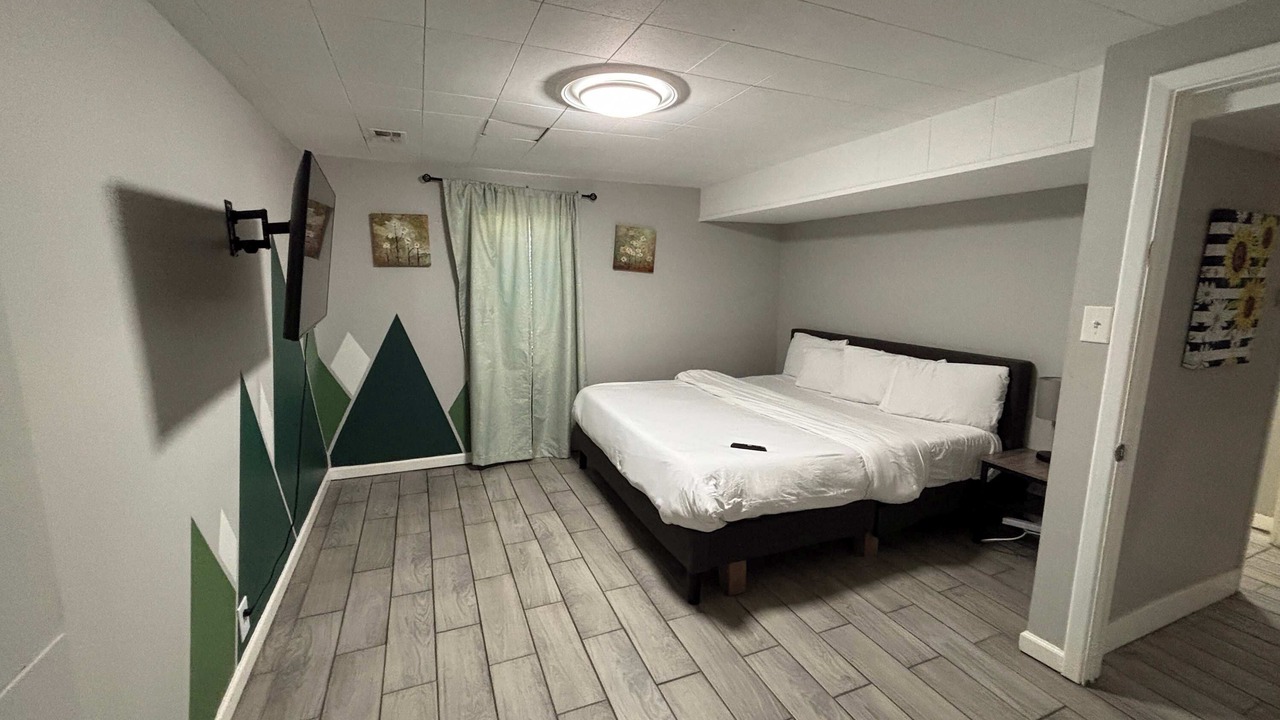 Photo of Bedroom in Virginia Village