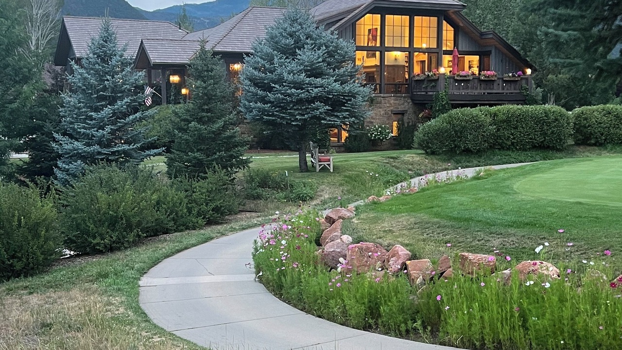 Photo of Outdoor in Carbondale