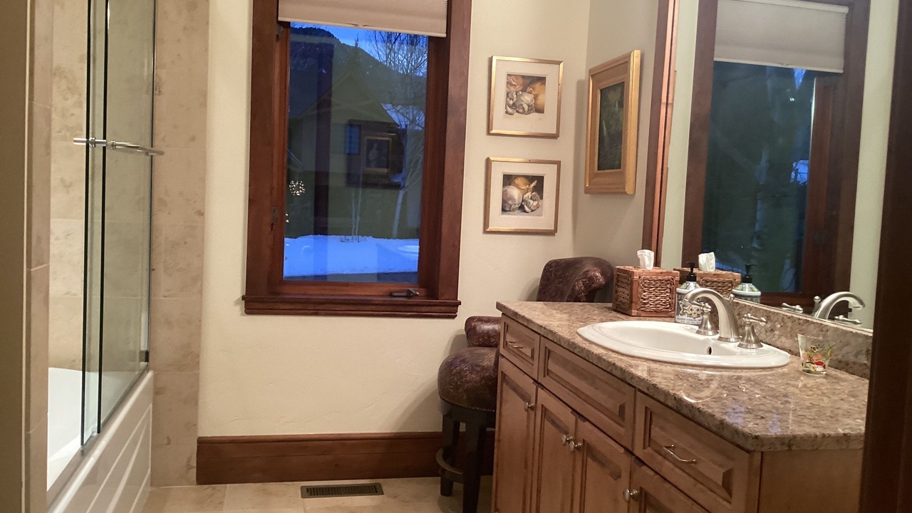 Photo of Bathroom in Carbondale