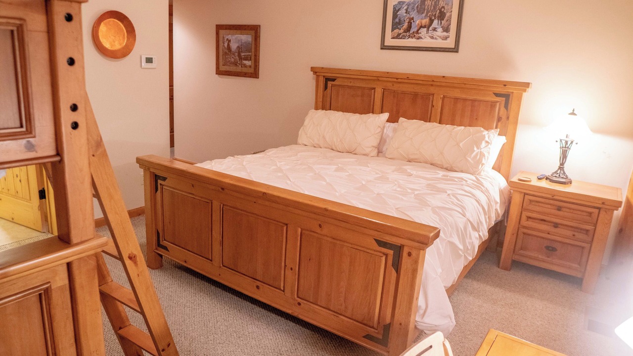 Photo of Bedroom in Purgatory