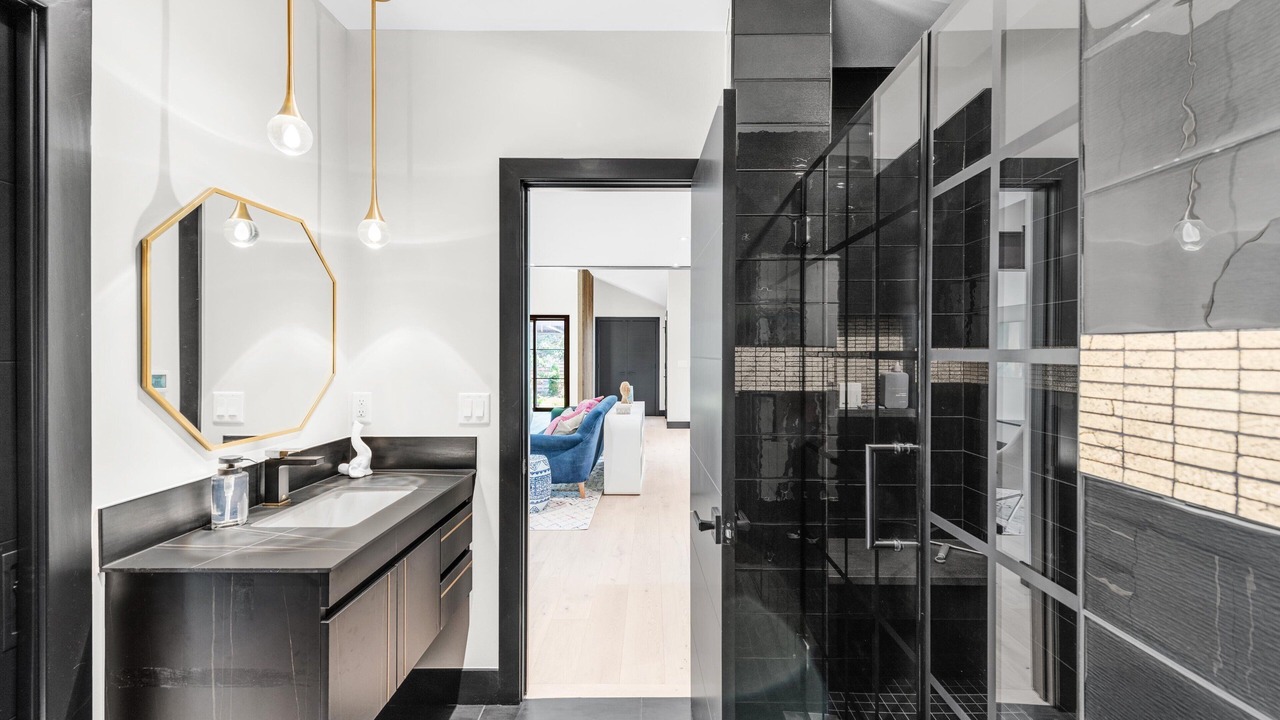 Photo of Bathroom in Newlands
