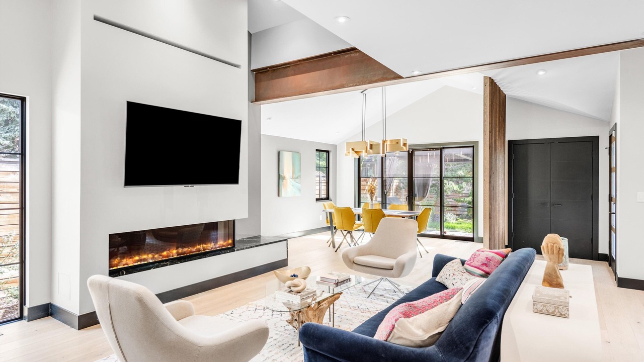 Photo of Livingroom in Newlands
