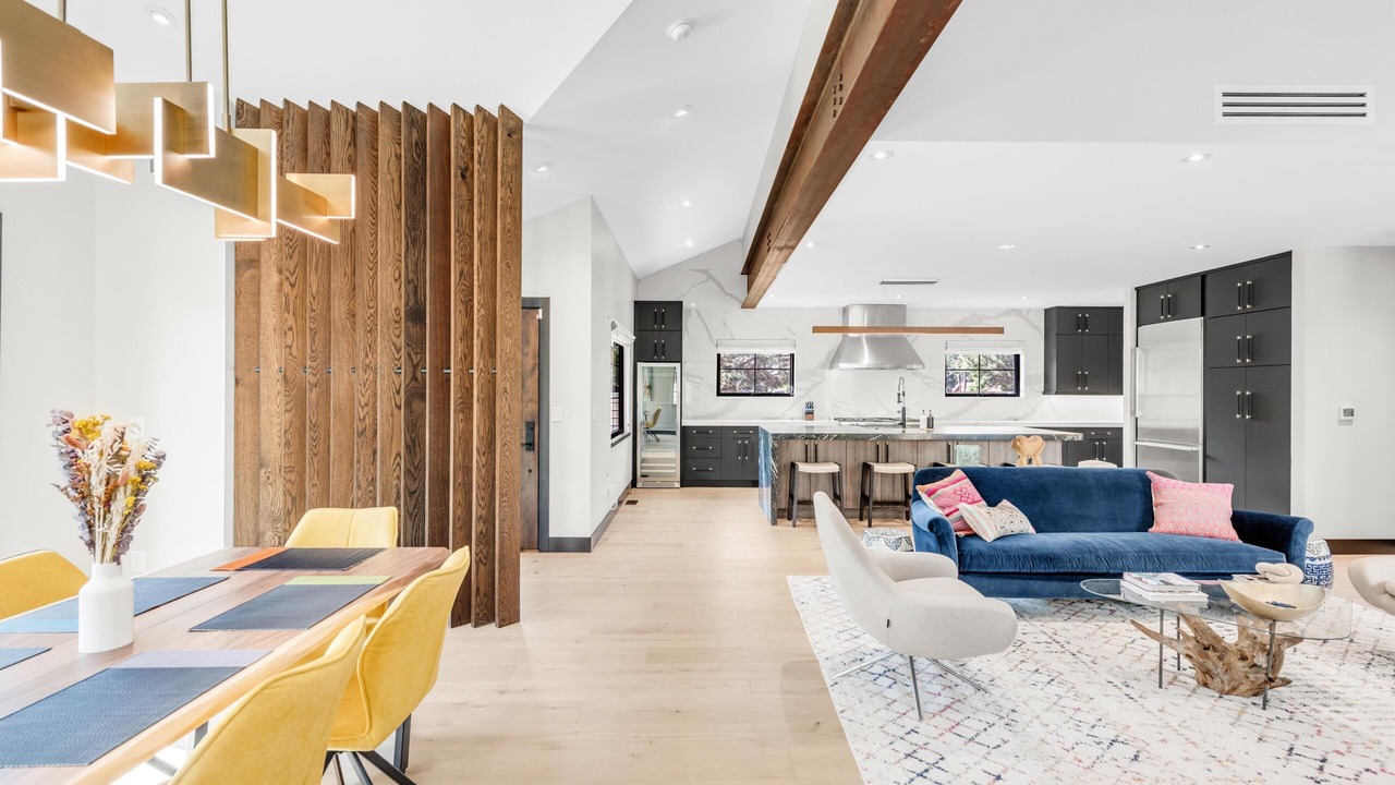Photo of Livingroom in Newlands