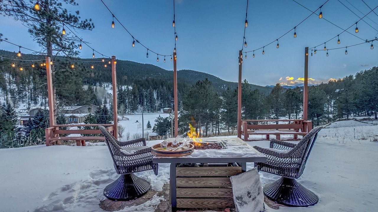 Photo of Outdoor in Evergreen West Central