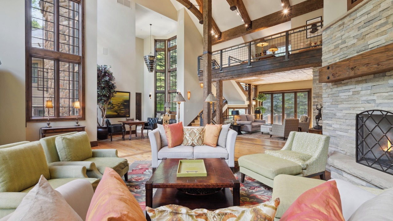 Photo of Livingroom in Beaver Creek