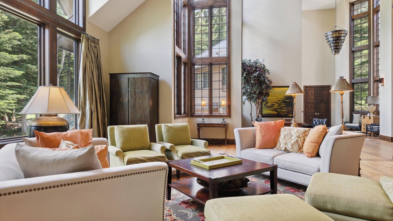 Photo of Livingroom in Beaver Creek