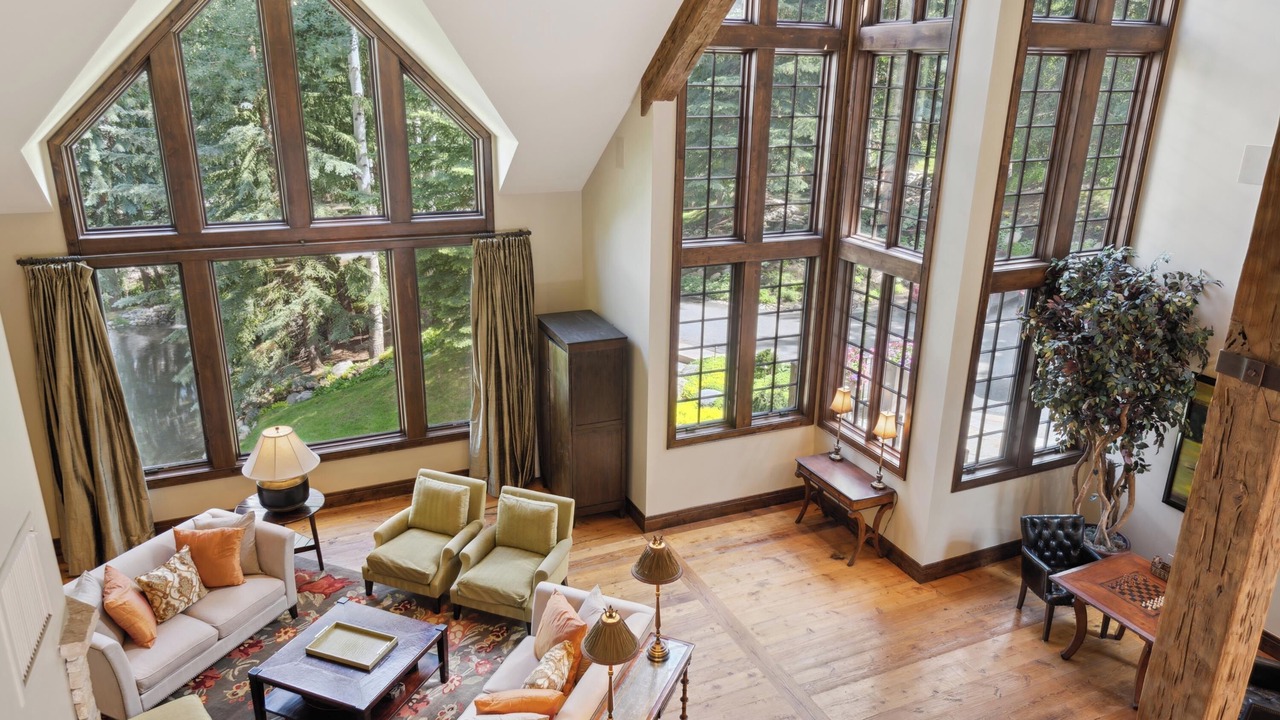 Photo of Livingroom in Beaver Creek