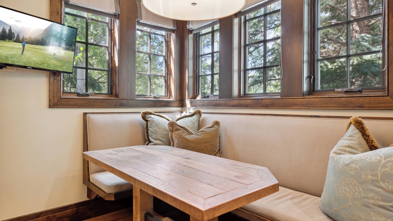Photo of Livingroom in Beaver Creek