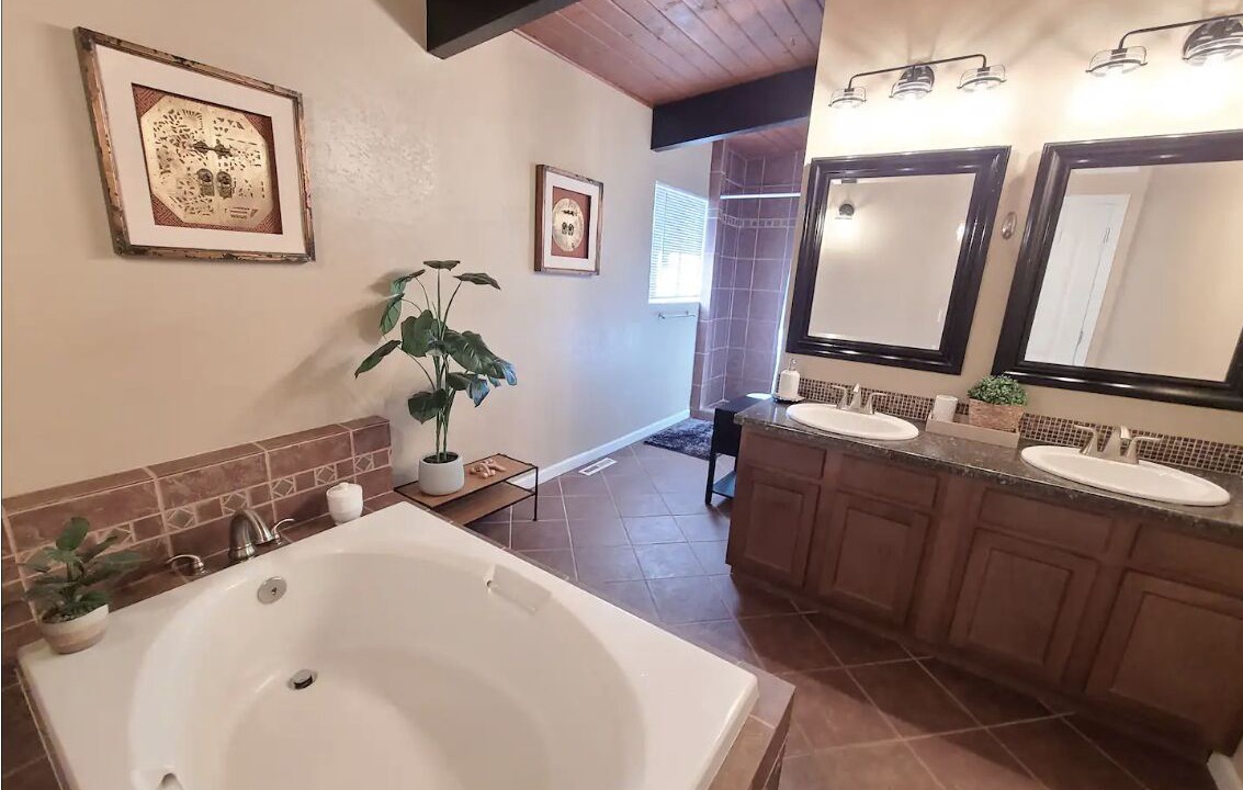 Photo of Bathroom in Cheyenne Meadows