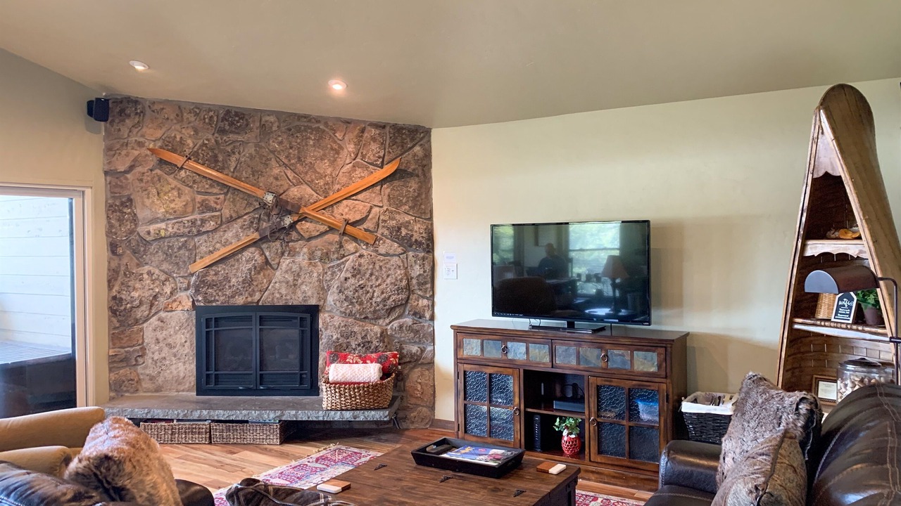 Photo of Livingroom in Dillon