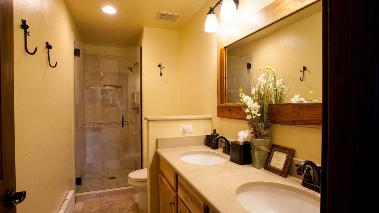 Photo of Bathroom in Dillon