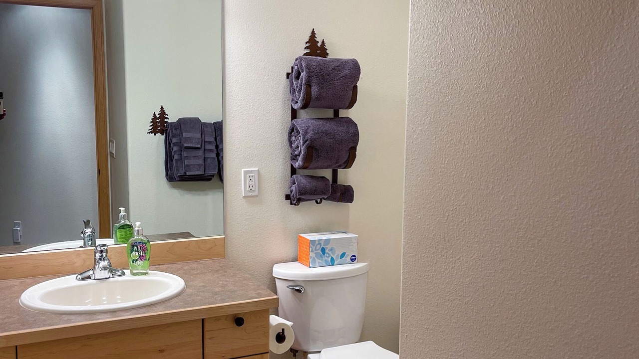 Photo of Bathroom in Fall River Estates