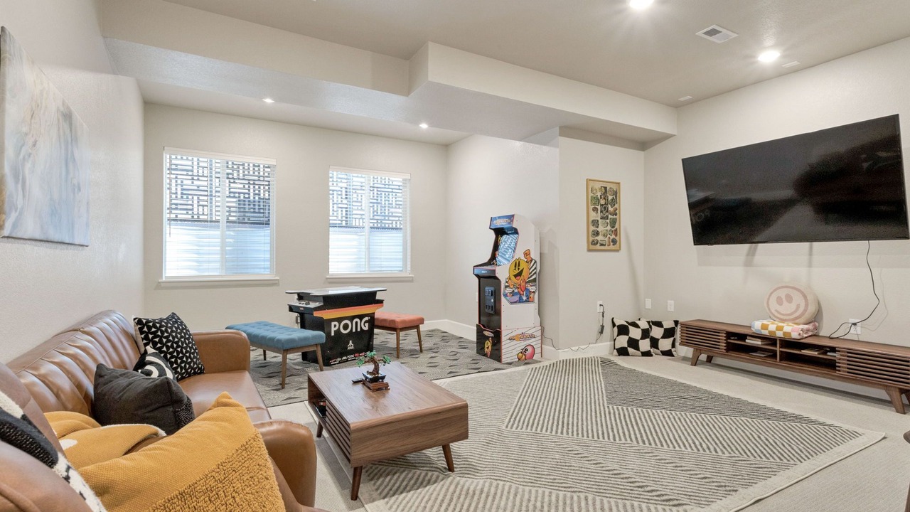 Photo of Livingroom in Dupont