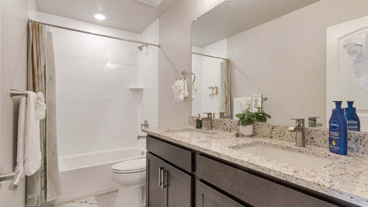 Photo of Bathroom in Dupont
