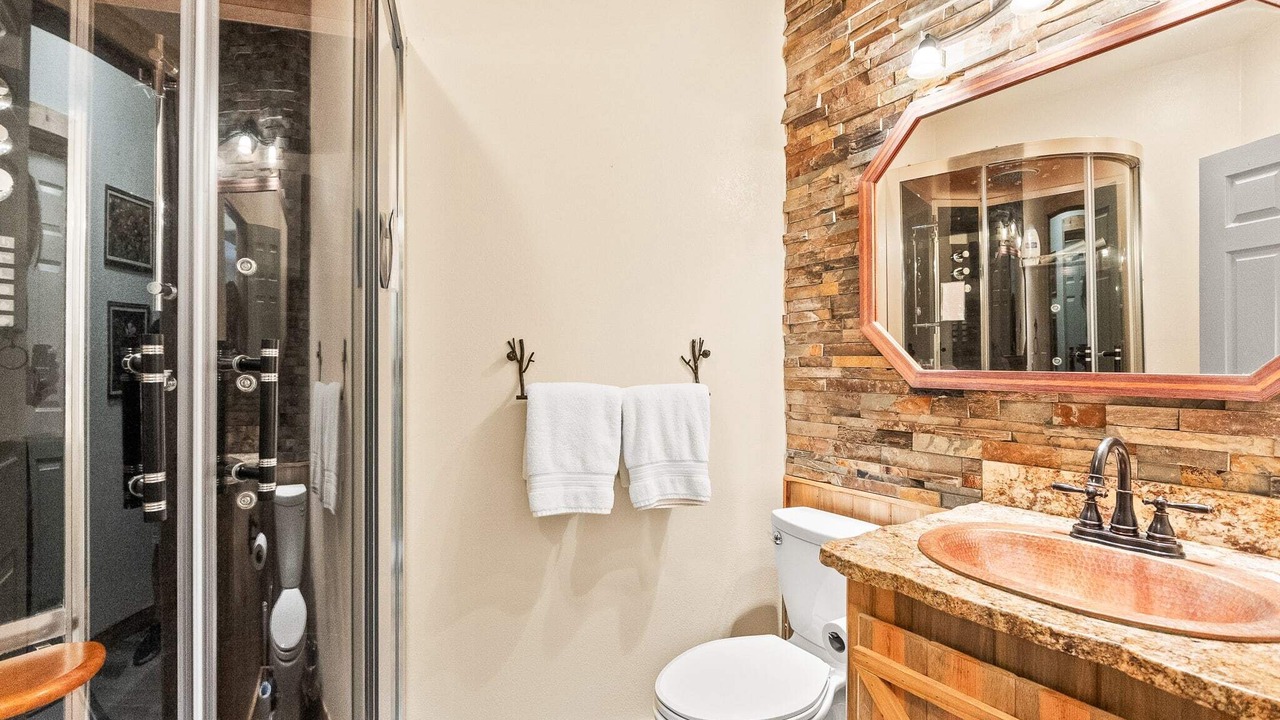 Photo of Bathroom in Twin Lakes