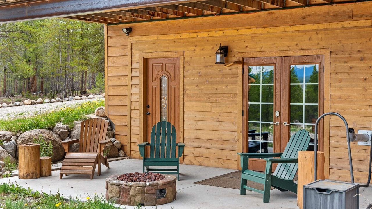 Photo of Patio Balcony in Twin Lakes