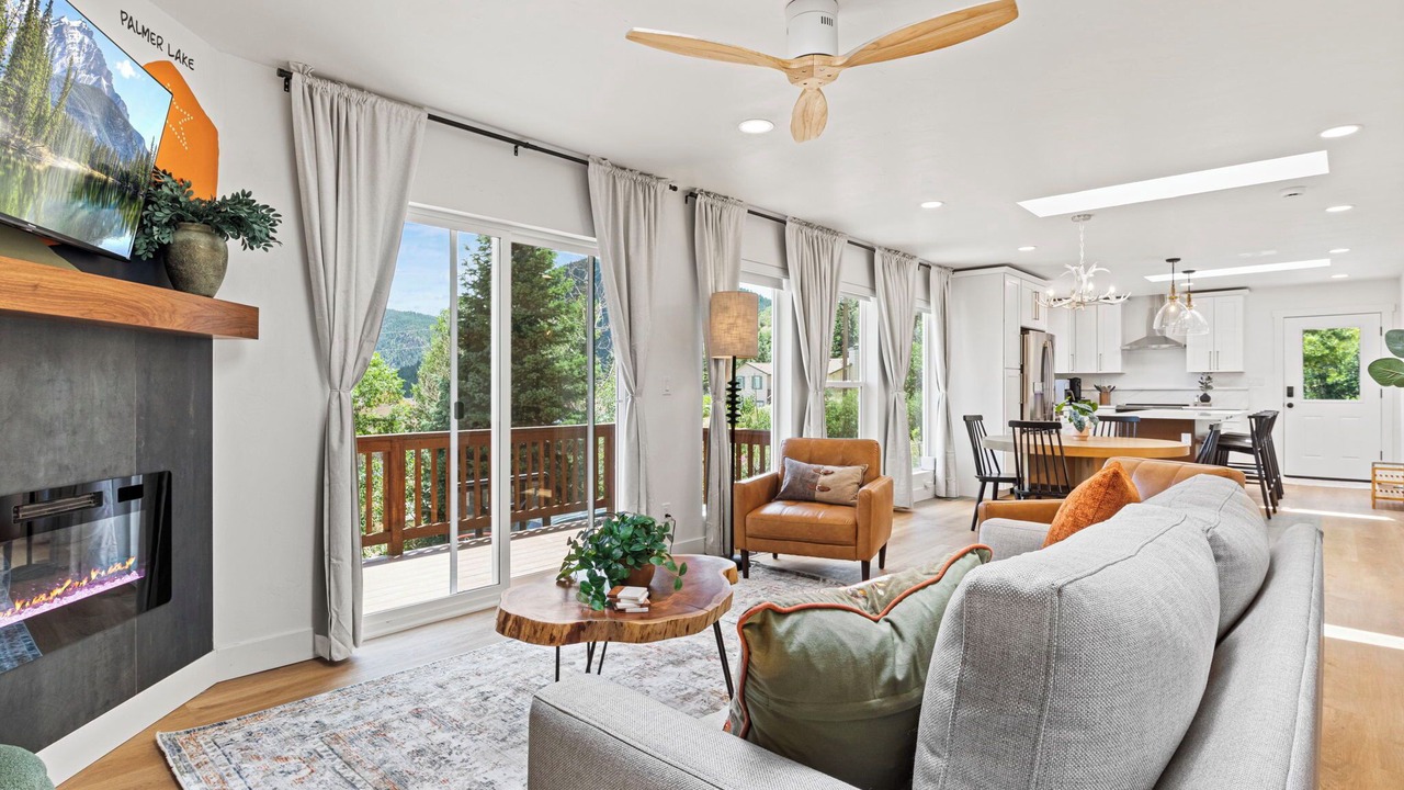 Photo of Livingroom in Palmer Lake