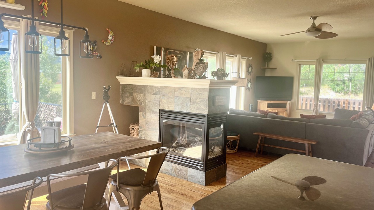 Photo of Livingroom in Monument