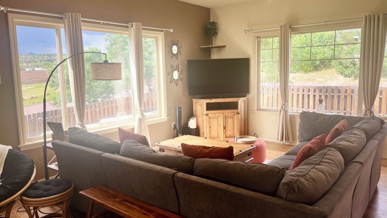 Photo of Livingroom in Monument