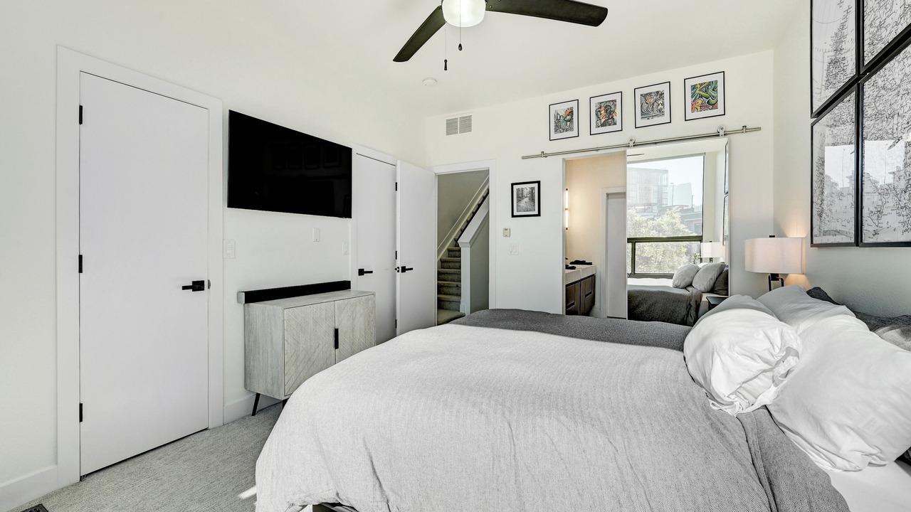 Photo of Bedroom in Ballpark