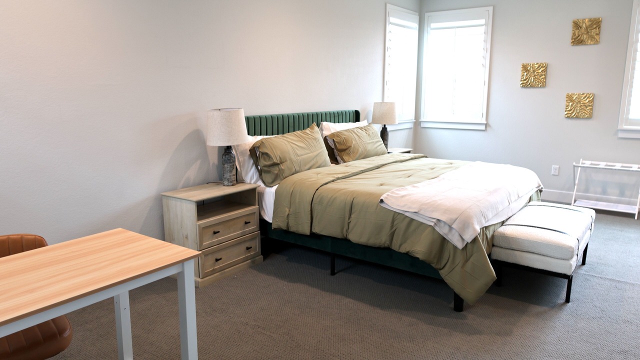 Photo of Bedroom in Aurora