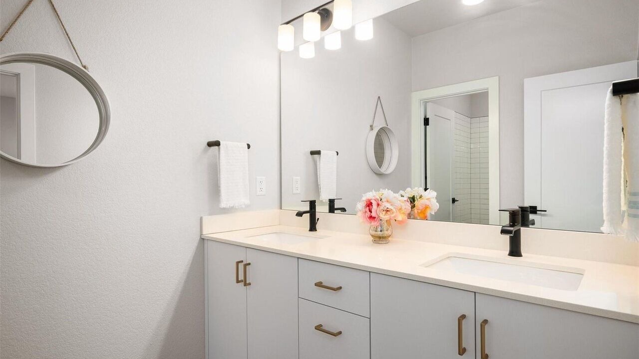 Photo of Bathroom in Aurora