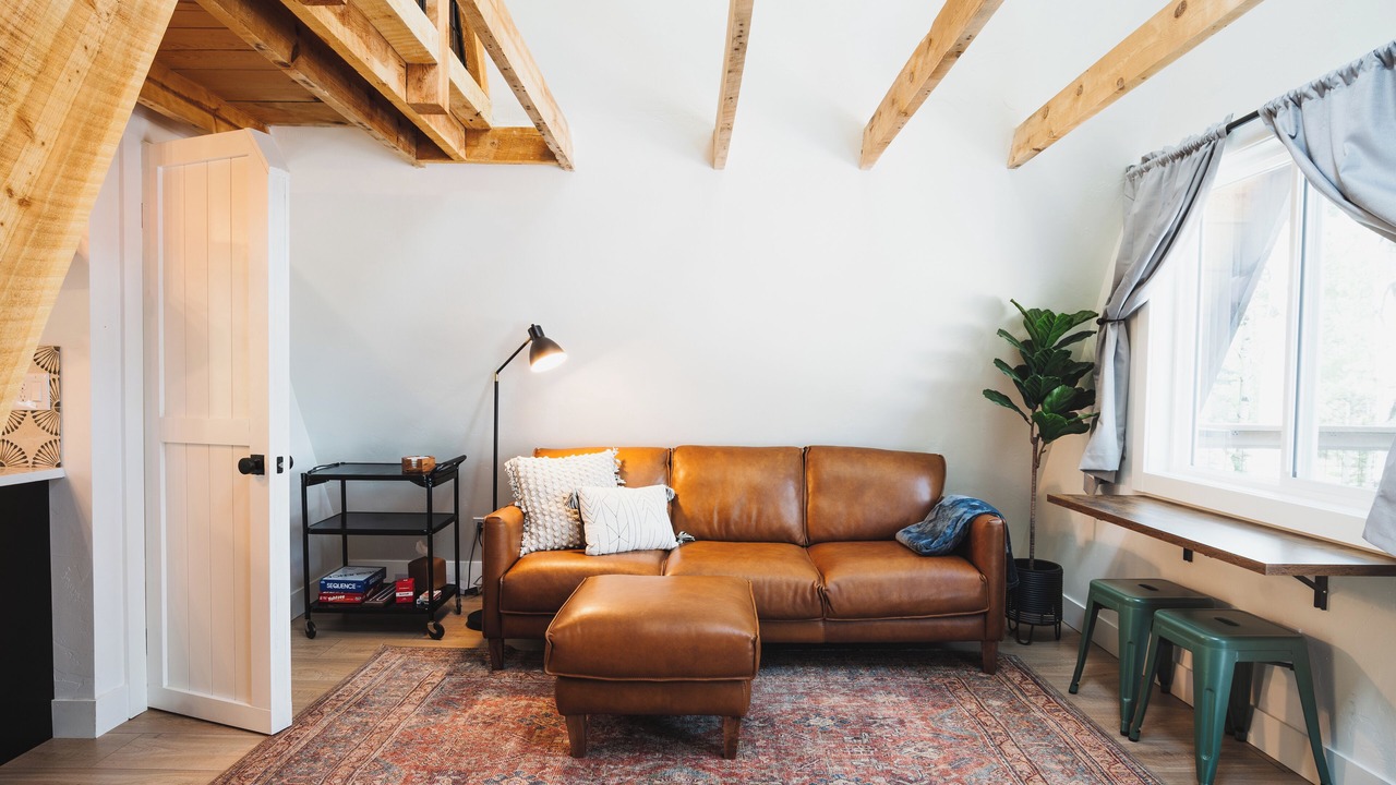 Photo of Livingroom in Divide