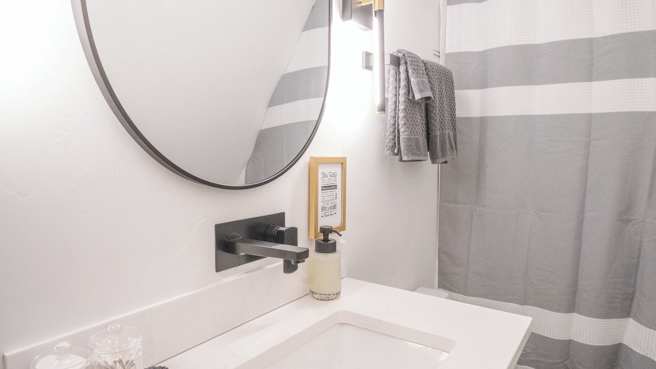 Photo of Bathroom in Divide