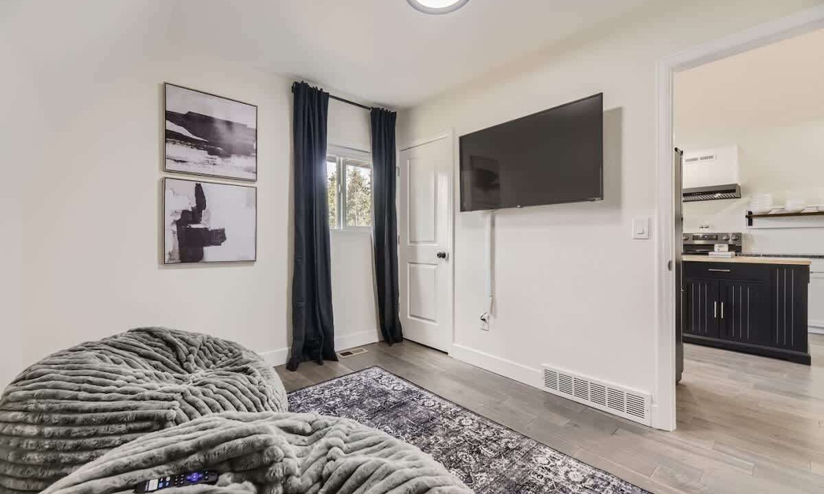 Photo of Bedroom in Shadow Mountain