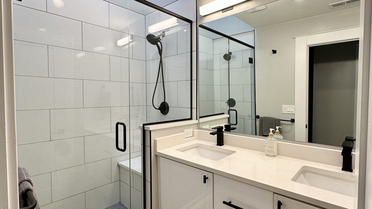 Photo of Bathroom in West Colfax