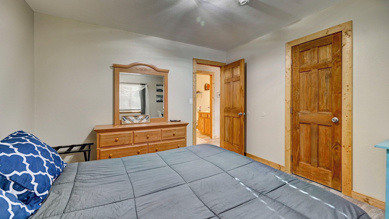 Photo of Bedroom in Spring Valley
