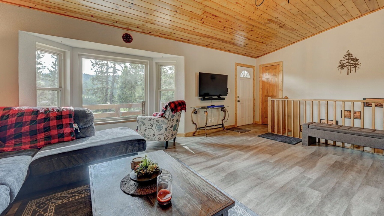 Photo of Livingroom in Spring Valley
