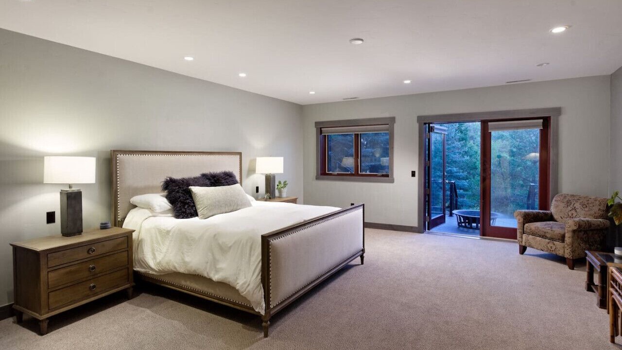Photo of Bedroom in Basalt