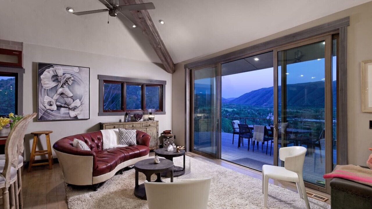 Photo of Livingroom in Basalt