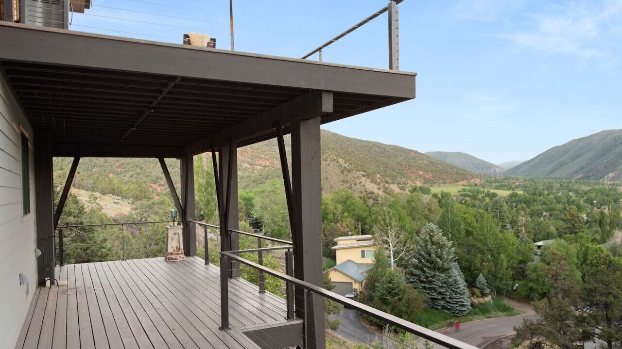 Photo of Patio Balcony in Basalt