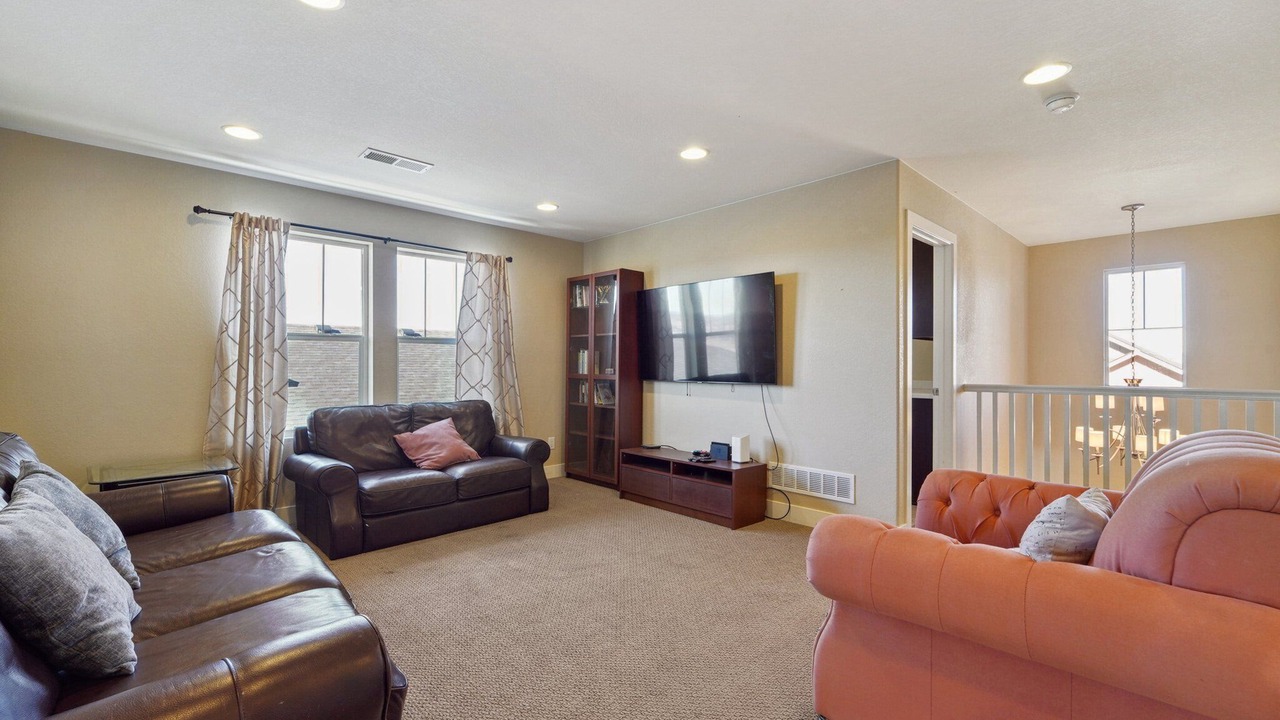 Photo of Livingroom in The Pinery