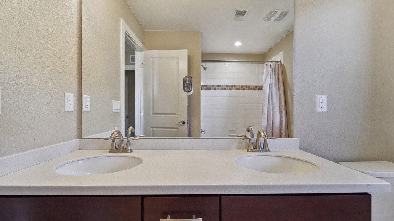 Photo of Bathroom in The Pinery