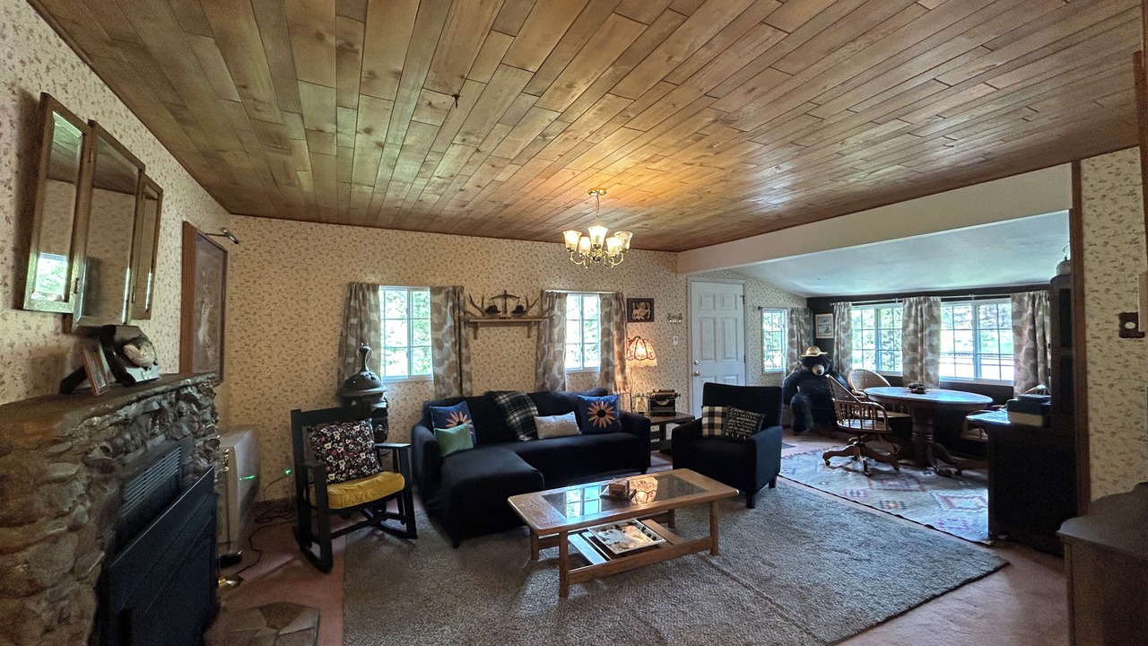 Photo of Livingroom in Pinecliffe