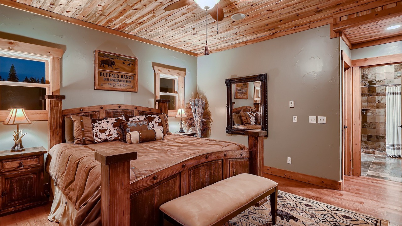 Photo of Bedroom in Valley of the Sun