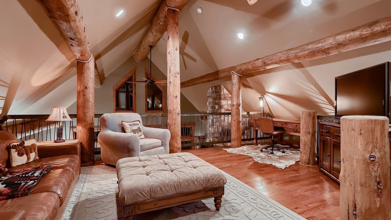 Photo of Livingroom in Valley of the Sun
