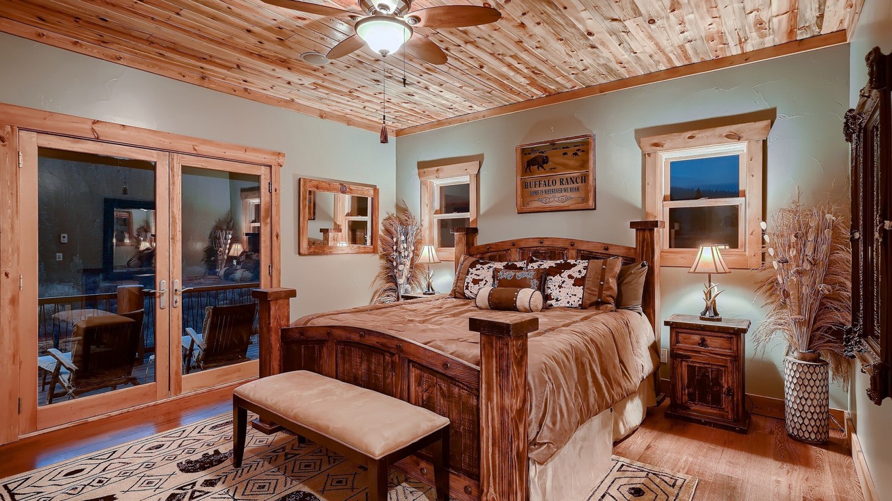 Photo of Bedroom in Valley of the Sun