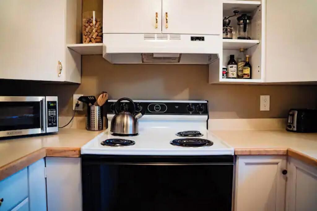 Photo of Kitchen in Drake
