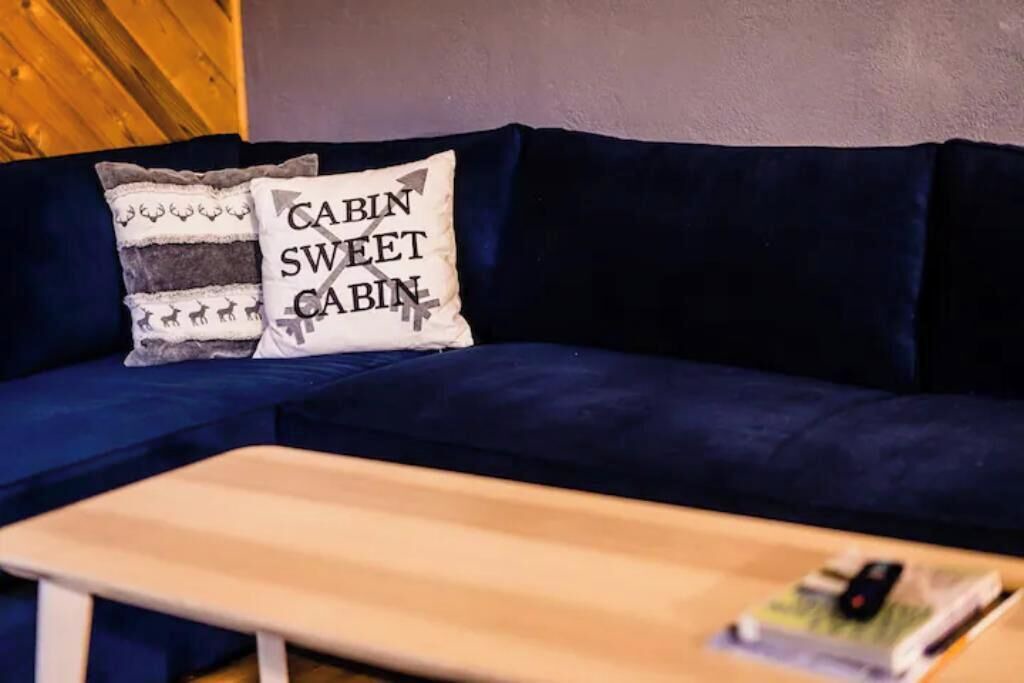 Photo of Livingroom in Drake